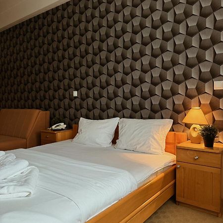 Hotel Kupres Купрес Екстериор снимка