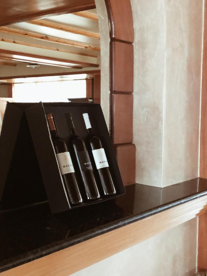Hotel Kupres Купрес Екстериор снимка
